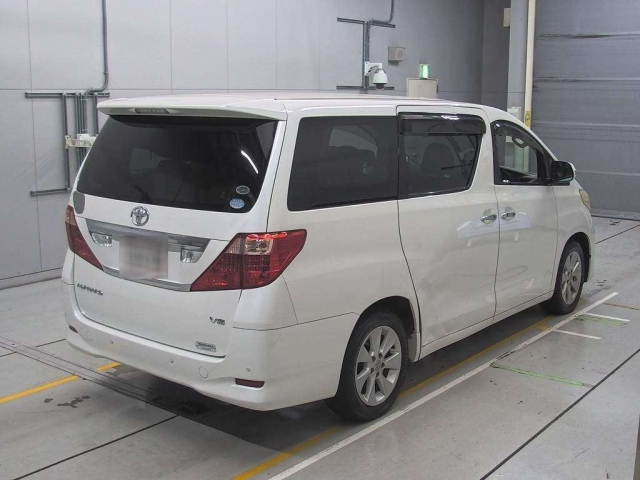 TOYOTA ALPHARD 2010