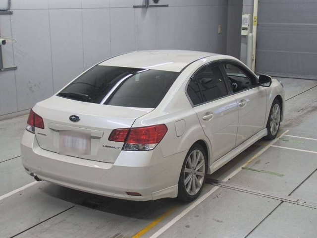 SUBARU LEGACY B4 2013