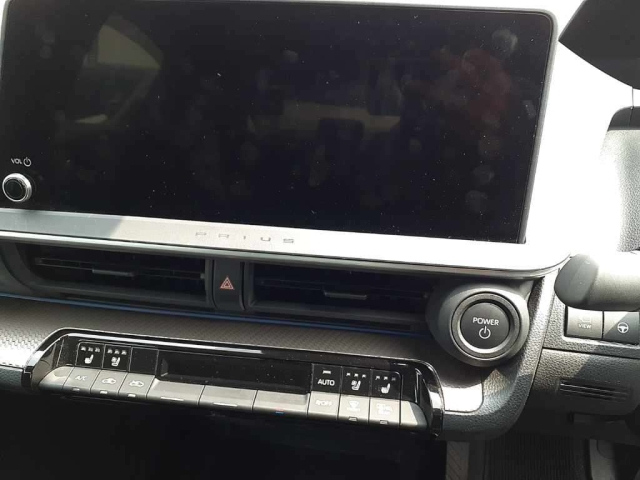TOYOTA PRIUS 2024
