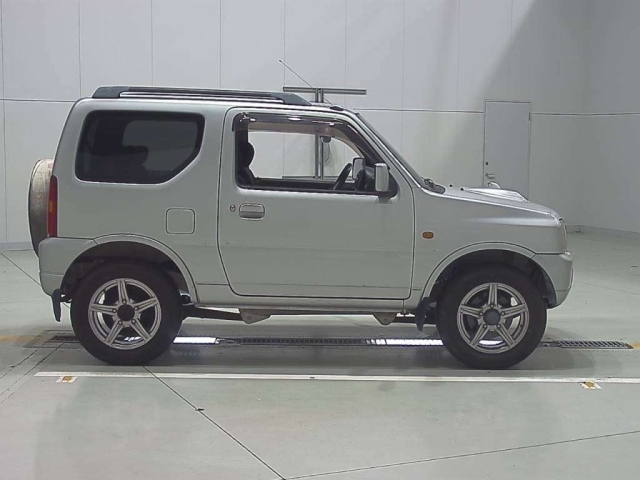 SUZUKI JIMNY 2010