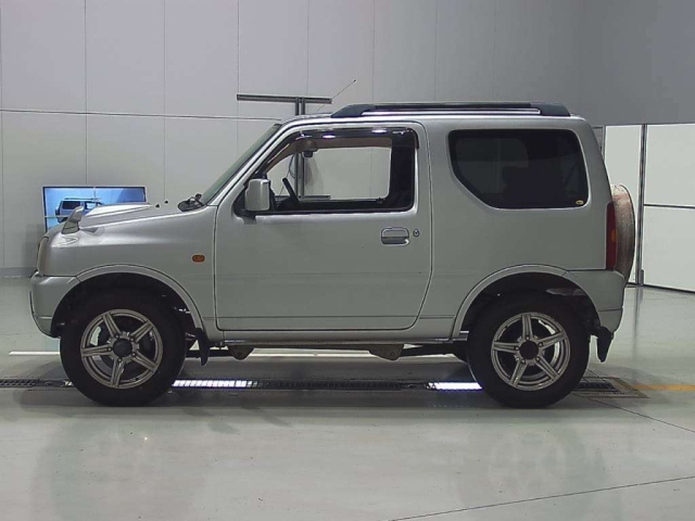 SUZUKI JIMNY 2010