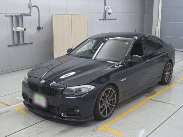 BMW 5 SERIES 2012