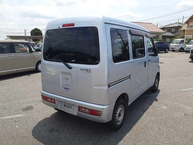 DAIHATSU HIJET VAN 2017
