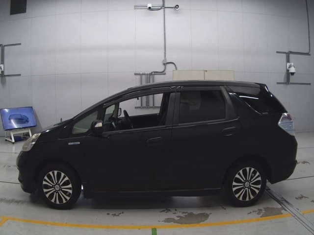 HONDA FIT SHUTTLE 2014