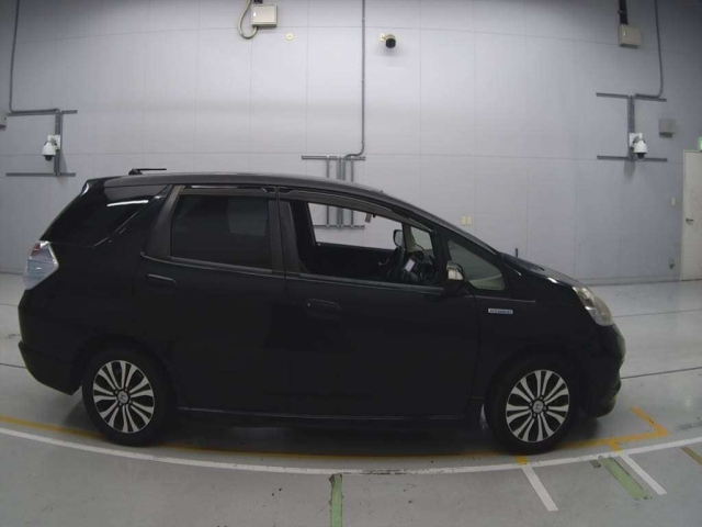 HONDA FIT SHUTTLE 2014