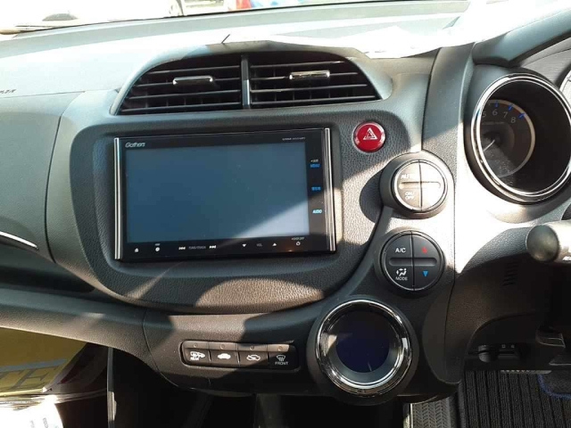 HONDA FIT SHUTTLE 2014