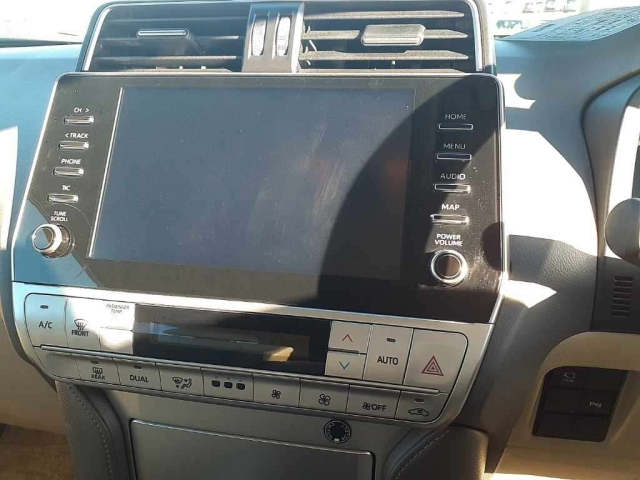 TOYOTA LAND CRUISER PRADO 2021