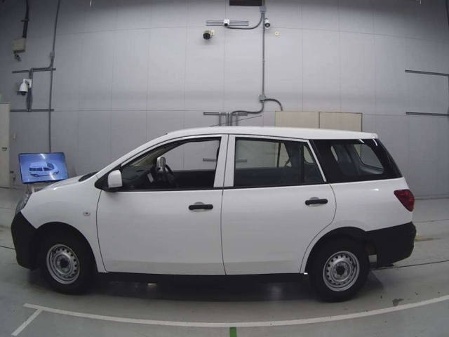 NISSAN AD 2023