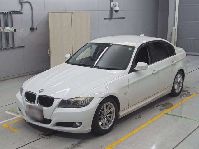BMW 3 SERIES 2010
