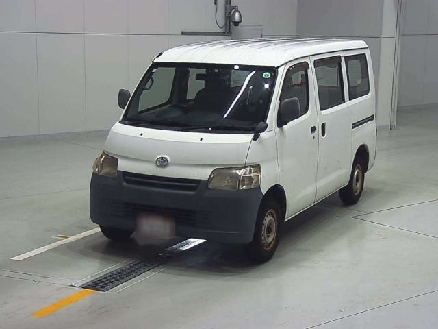TOYOTA TOWN ACE VAN 2011