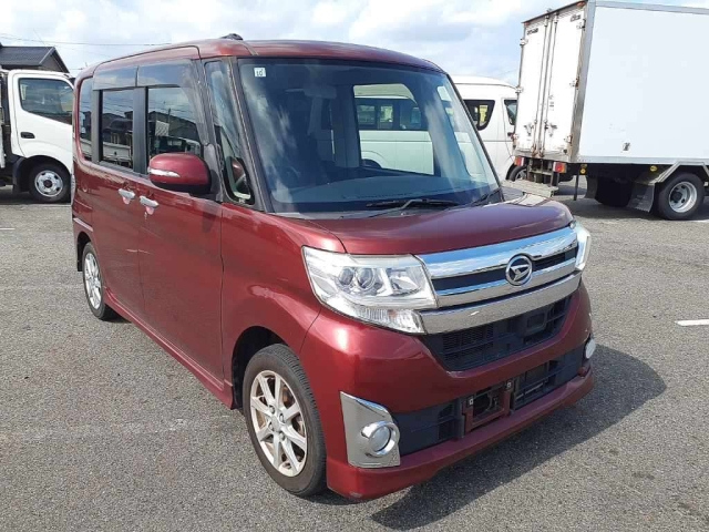 DAIHATSU TANTO 2013