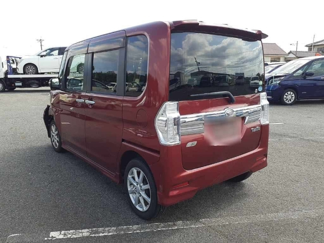 DAIHATSU TANTO 2013