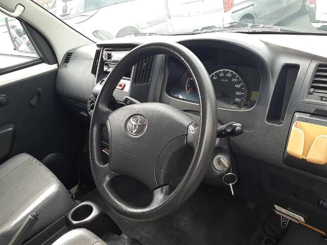 TOYOTA TOWN ACE VAN 2011