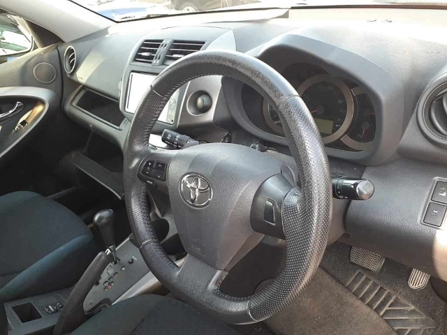 TOYOTA VANGUARD 2011