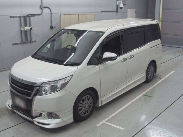 TOYOTA ESQUIRE 2014