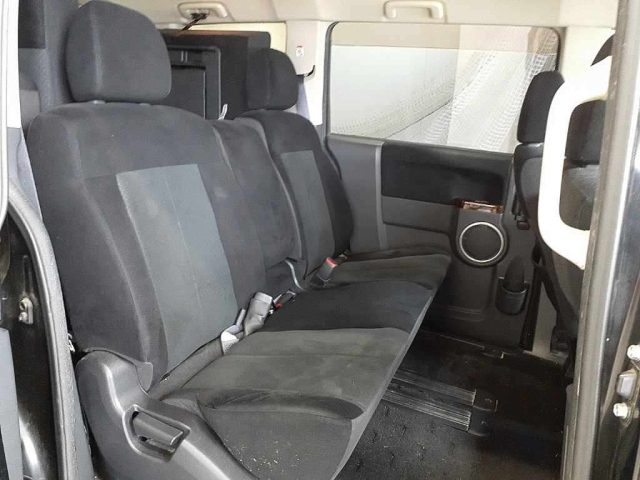 MITSUBISHI DELICA D5 2012