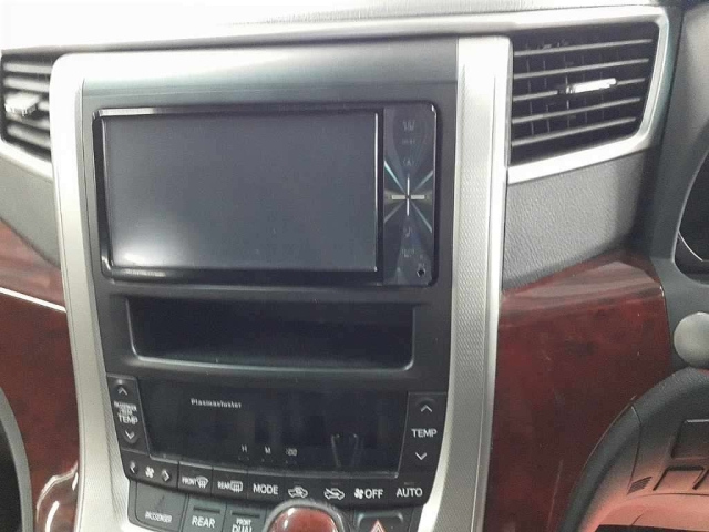 TOYOTA ALPHARD 2010