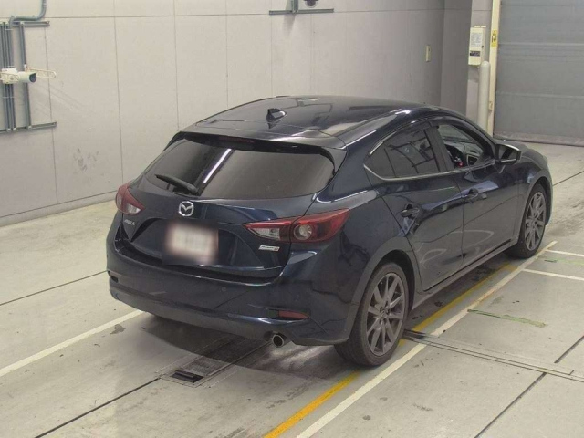 MAZDA AXELA 2016