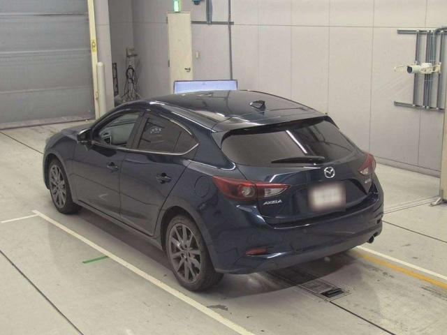 MAZDA AXELA 2016