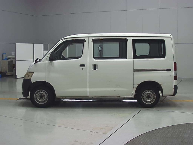 TOYOTA TOWN ACE VAN 2013