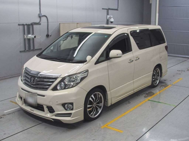 TOYOTA ALPHARD 2013