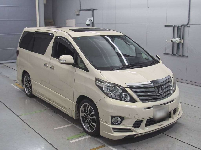 TOYOTA ALPHARD 2013