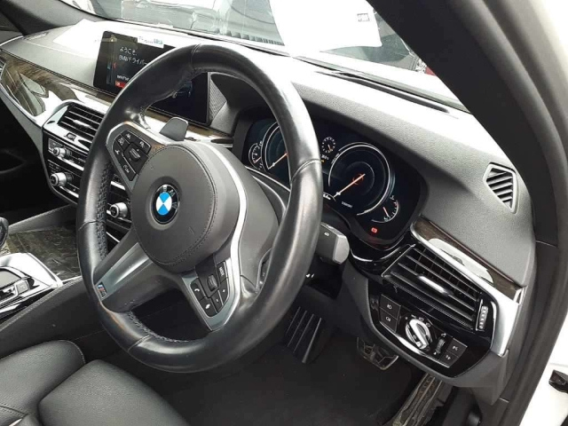 BMW 5 SERIES 2017