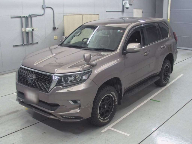 TOYOTA LAND CRUISER PRADO 2018
