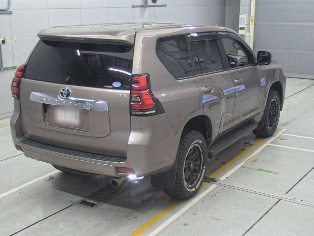 TOYOTA LAND CRUISER PRADO 2018