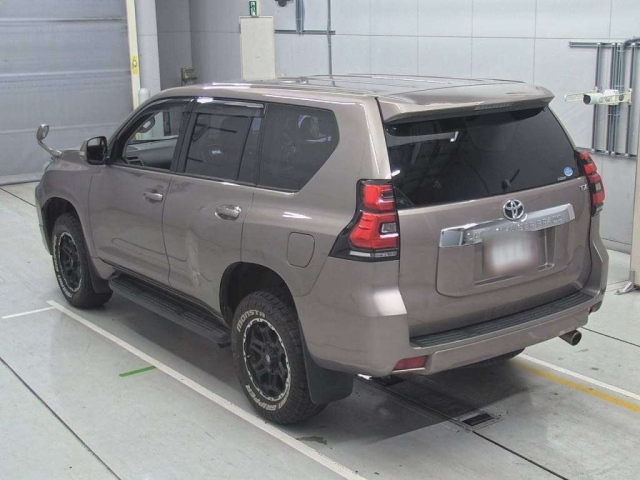 TOYOTA LAND CRUISER PRADO 2018
