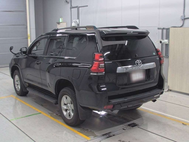 TOYOTA LAND CRUISER PRADO 2018