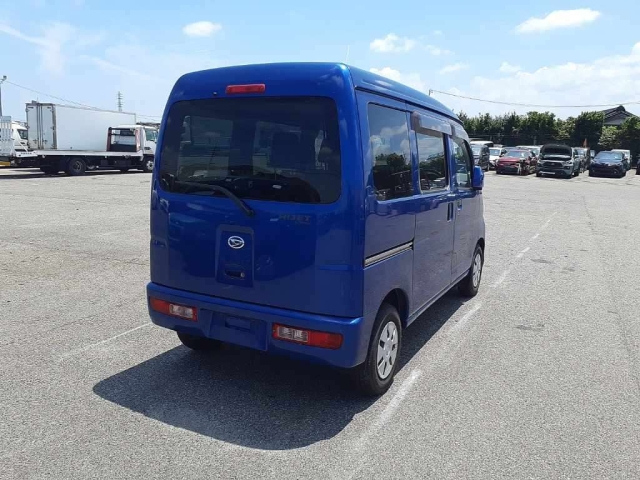 DAIHATSU HIJET VAN 2015