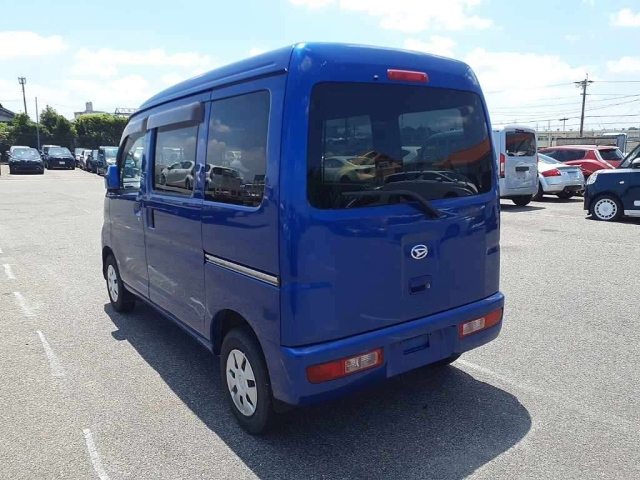 DAIHATSU HIJET VAN 2015
