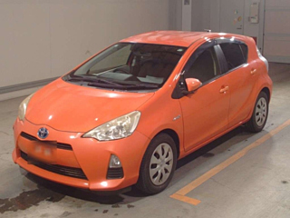 TOYOTA AQUA 2012
