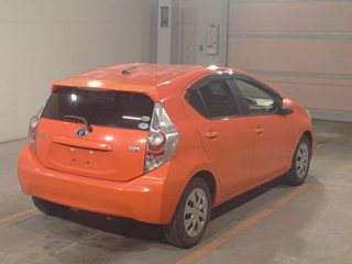 TOYOTA AQUA 2012