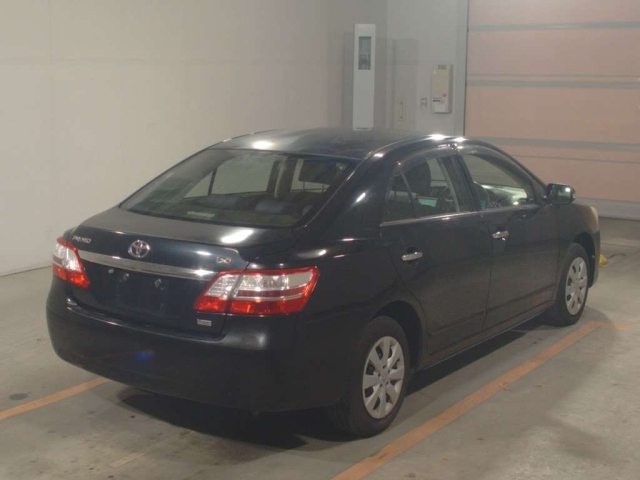 TOYOTA PREMIO 2011