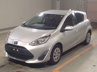TOYOTA AQUA 2020