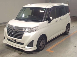 TOYOTA ROOMY 2017