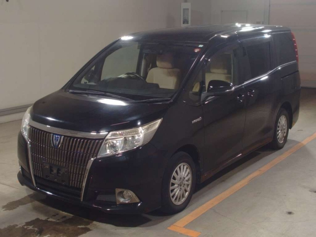 TOYOTA NOAH 2014