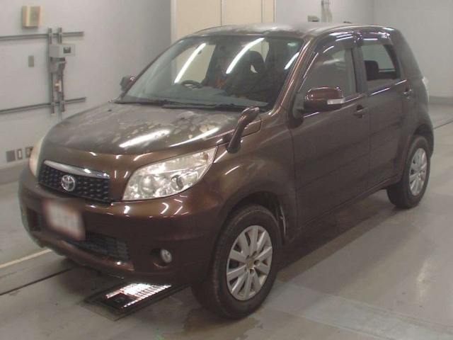 TOYOTA RUSH 2011