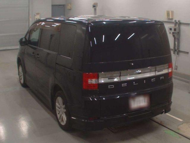 MITSUBISHI DELICA D5 2008