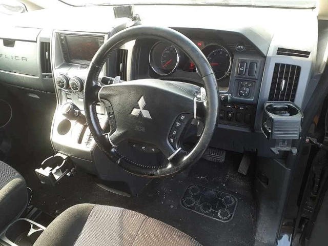 MITSUBISHI DELICA D5 2008