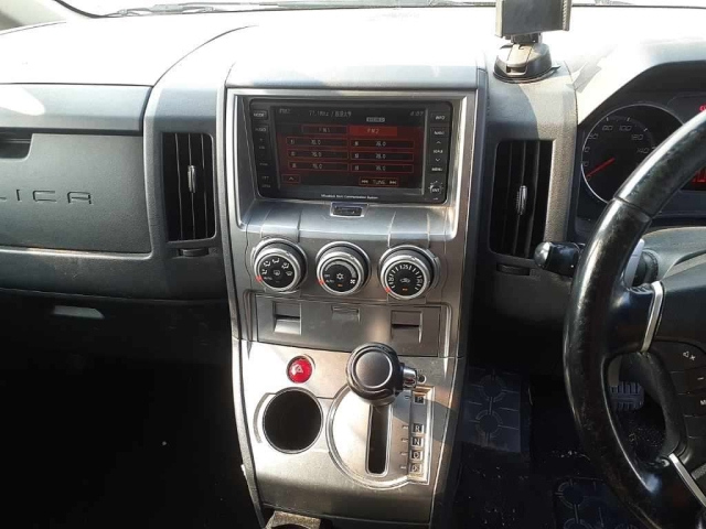 MITSUBISHI DELICA D5 2008
