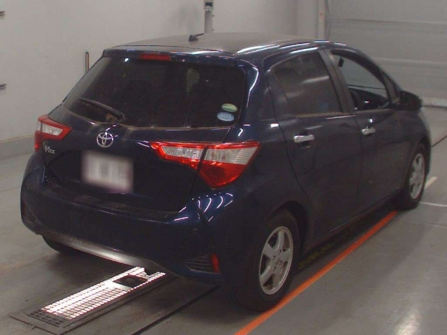 TOYOTA VITZ 2019