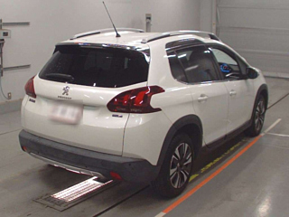 Заказать PEUGEOT 2008