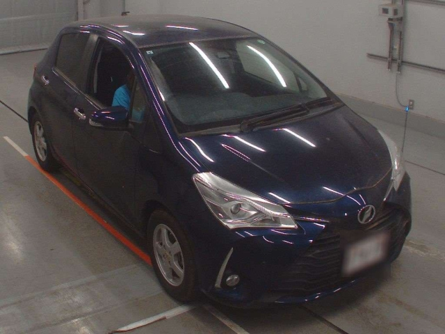 TOYOTA VITZ 2019