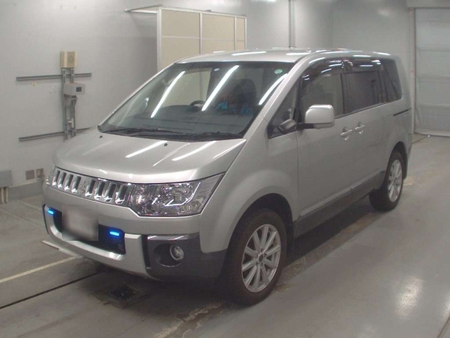 MITSUBISHI DELICA D5 2018