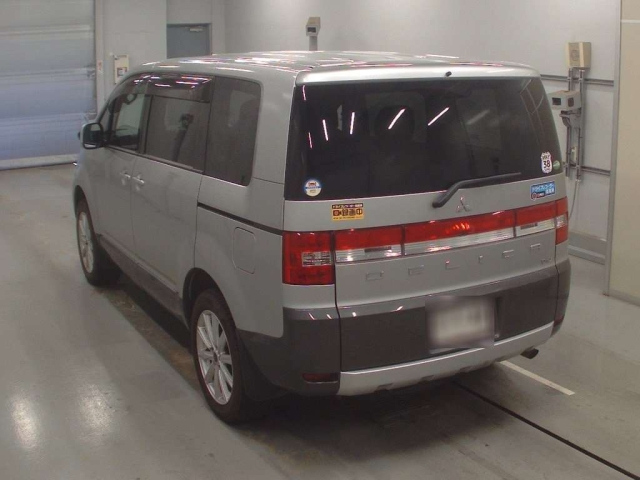 MITSUBISHI DELICA D5 2018