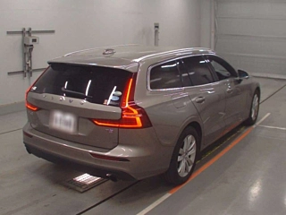 Заказать VOLVO V60