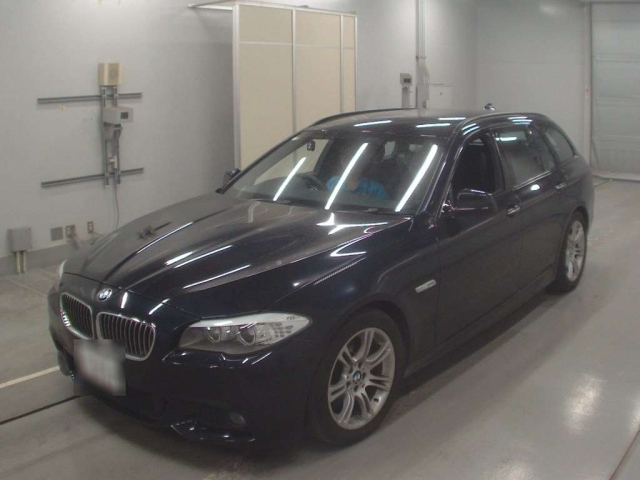 BMW 5 SERIES 2011